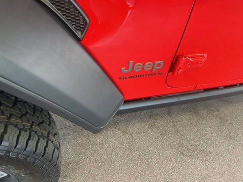 New 2026 Jeep Gladiator Mojave image 7