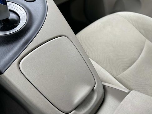 Used 2011 Toyota Prius Two image 30