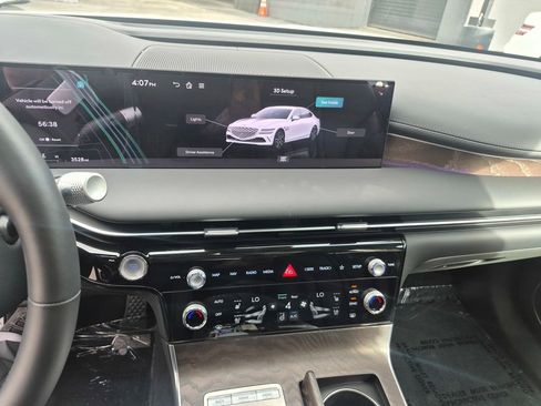 Used 2026 Genesis G80 2.5T Advanced image 17