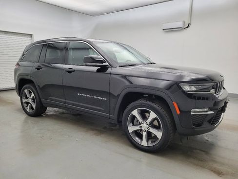 Used 2022 Jeep Grand Cherokee Limited 4xe image 11
