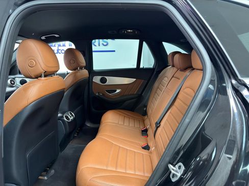 Used 2022 Mercedes-Benz GLC 300 4MATIC w/ AMG Line image 30