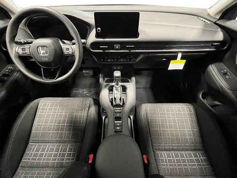 New 2026 Honda HR-V LX image 18