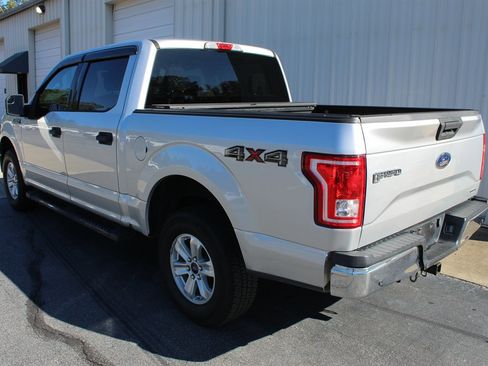 Used 2016 Ford F150 XLT w/ Trailer Tow Package image 4