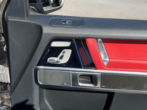 Used 2019 Mercedes-Benz G 63 AMG 4MATIC w/ Parking Package image 35