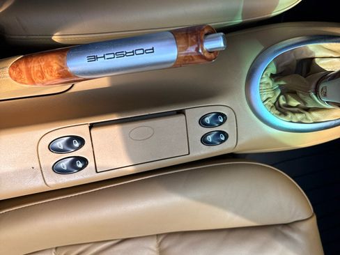 Used 2003 Porsche 911 Carrera 4 image 20