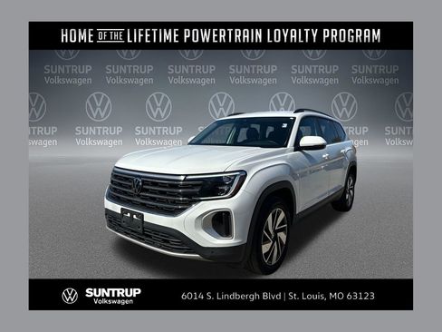 Used 2025 Volkswagen Atlas SE image 1