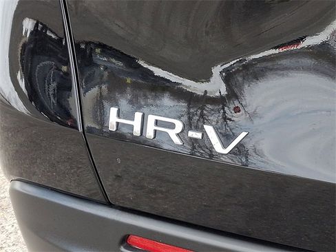 Certified 2025 Honda HR-V Sport image 30