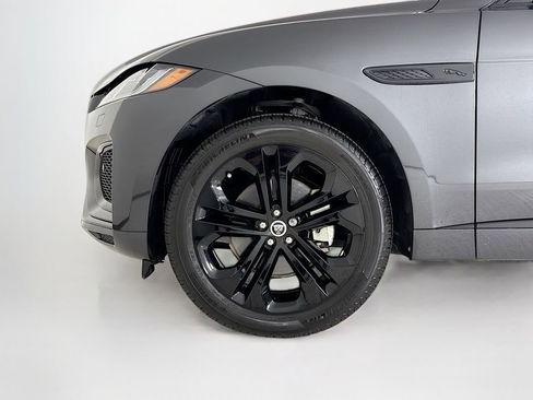 Used 2025 Jaguar F-PACE R-Dynamic S image 27