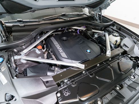 Used 2024 BMW X7 xDrive40i w/ M Sport Package image 36