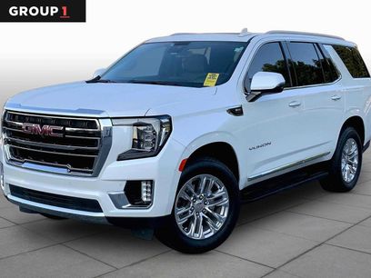 Used 2023 GMC Yukon SLT w/ SLT Premium Package