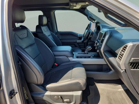 Certified 2019 Ford F150 Raptor w/ Equipment Group 802A Luxury image 32