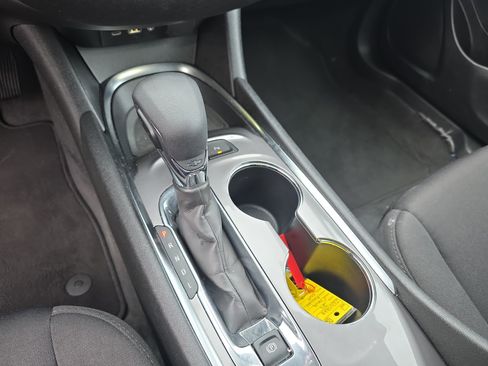 Used 2024 Chevrolet Malibu LT image 25