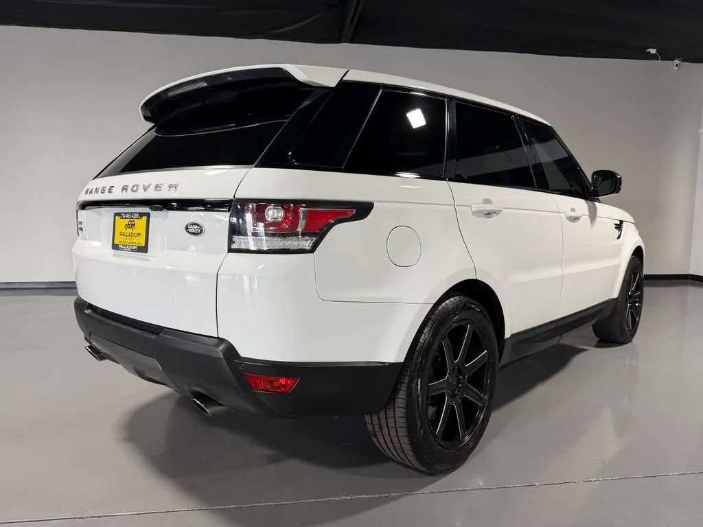 Used 2016 Land Rover Range Rover Sport Supercharged AWD/4WD image 4