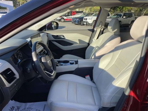 Certified 2023 Nissan Rogue SL w/ SL Premium Package image 13