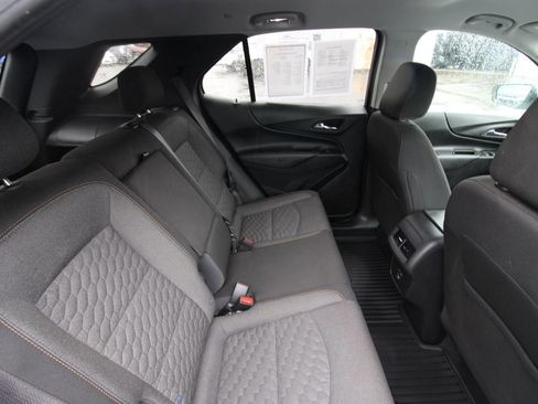 Used 2021 Chevrolet Equinox LT image 24