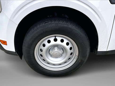 Used 2022 Ford Maverick XL image 9