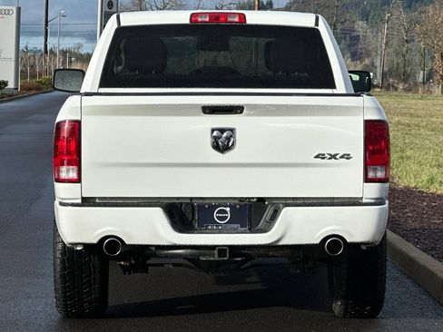 Used 2016 RAM 1500 Express AWD/4WD image 4