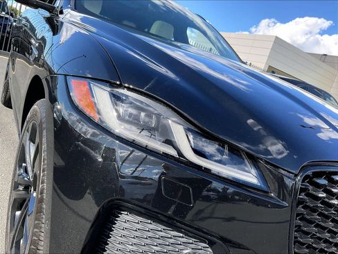 Used 2025 Jaguar F-PACE R-Dynamic S image 29