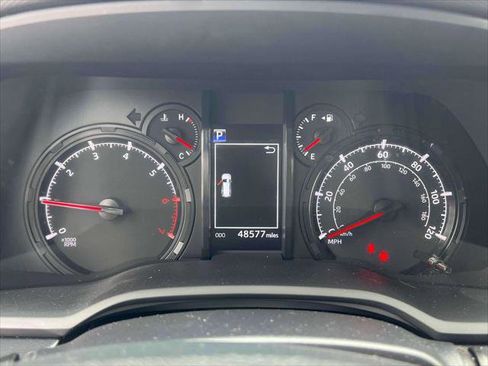 Certified 2022 Toyota 4Runner SR5 image 28