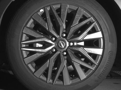 Used 2025 Nissan Altima 2.5 SV image 12