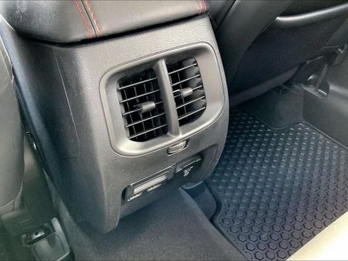 Used 2020 Jeep Cherokee Trailhawk w/ Cold Weather Group AWD/4WD image 31