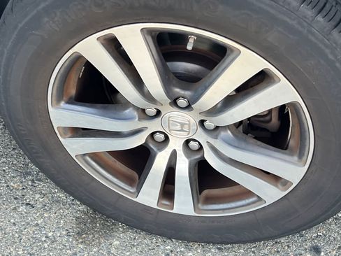Used 2018 Honda Pilot EX image 22