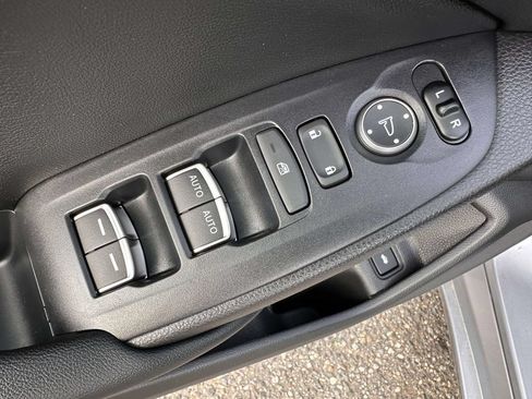 Used 2020 Honda Accord LX image 9