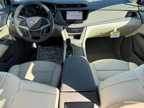 New 2025 Cadillac XT5 Premium Luxury w/ Technology Package image 8