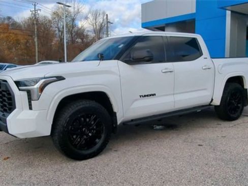 Used 2023 Toyota Tundra SR5 image 4