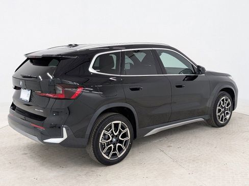 Used 2025 BMW X1 xDrive28i w/ Convenience Package image 9