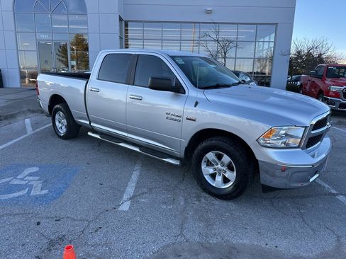 Used 2017 RAM 1500 Classic SLT image 41