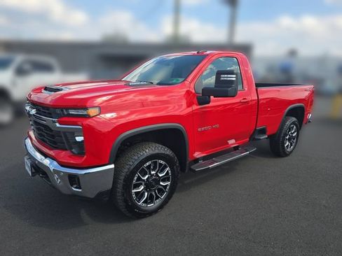 Used 2025 Chevrolet Silverado 2500 LT AWD/4WD image 1