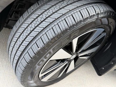 Used 2020 Nissan Altima 2.5 SV FWD image 13