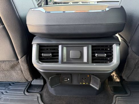Used 2021 Ford F150 Lariat AWD/4WD image 40