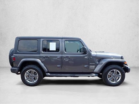 Used 2020 Jeep Wrangler Unlimited Sahara AWD/4WD image 5