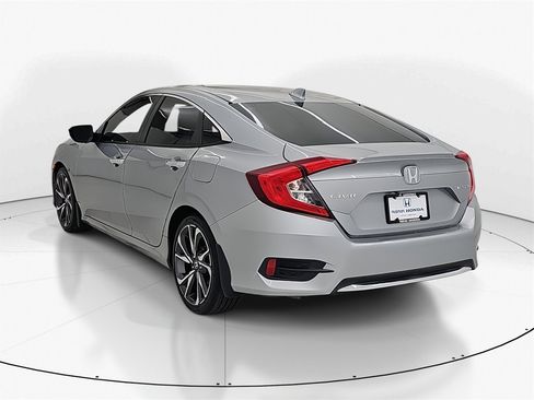 Used 2020 Honda Civic Touring image 8