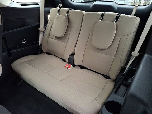 Certified 2023 Ford Explorer XLT image 10