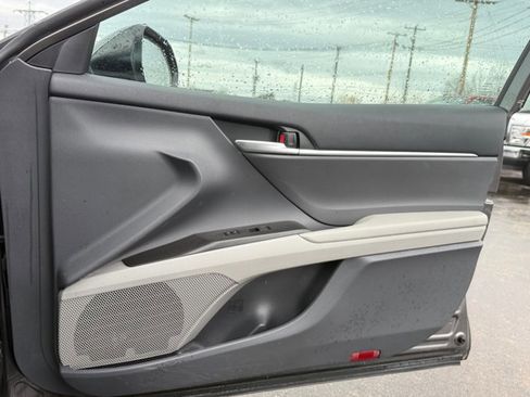 Used 2023 Toyota Camry LE image 30