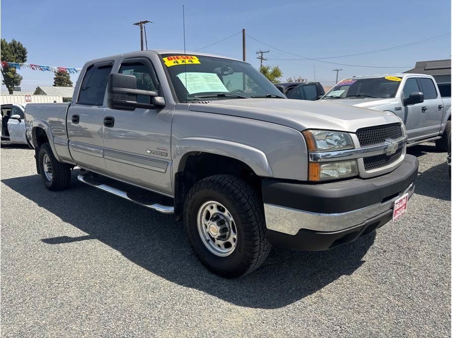 Used 2004 Chevrolet Silverado 2500 LS w/ Skid Plate Package AWD/4WD image 3