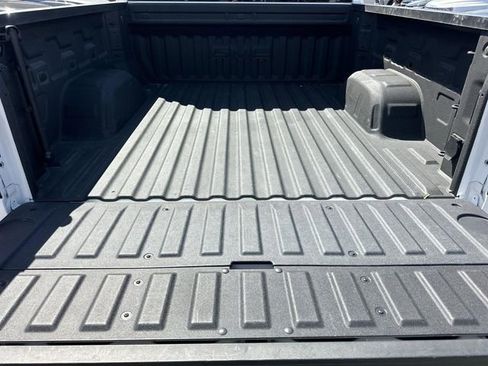 Used 2025 GMC Sierra 1500 AT4 image 25