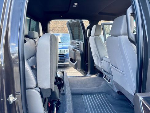 Used 2021 GMC Sierra 2500 SLE w/ SLE Value Package; AWD/4WD image 16