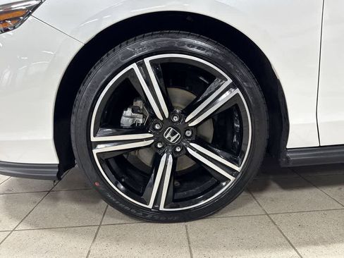 Used 2023 Honda Accord Sport image 10