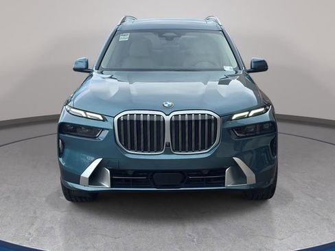 Used 2024 BMW X7 xDrive40i w/ Executive Package AWD/4WD image 3