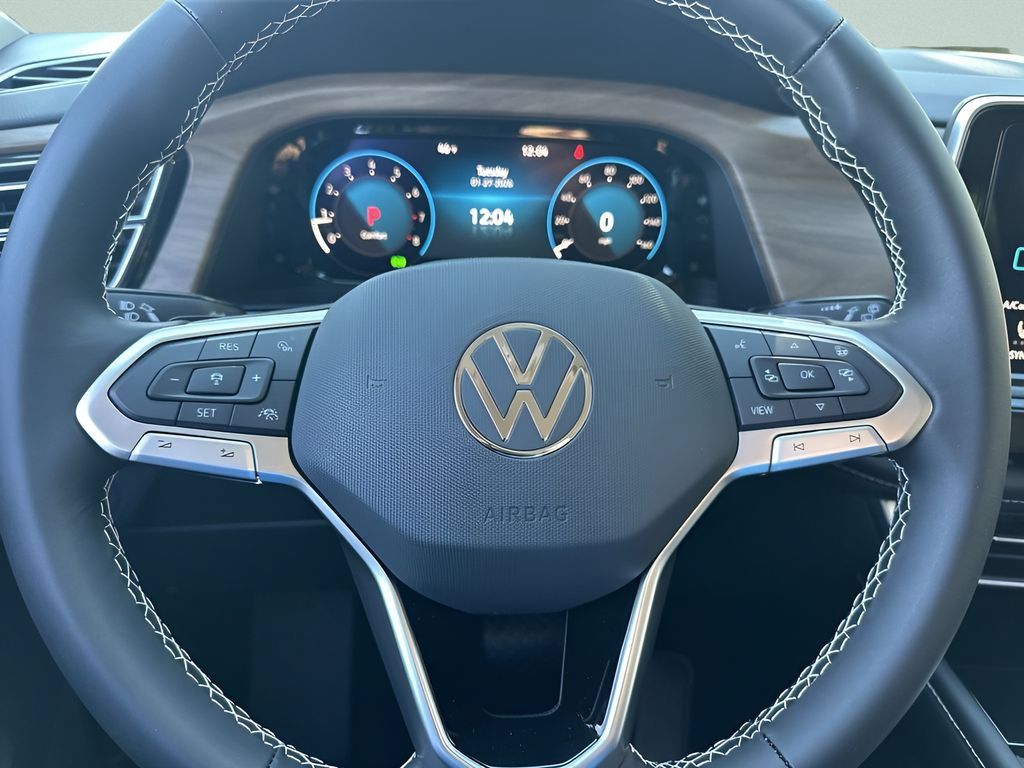 New 2026 Volkswagen Atlas SE FWD image 14