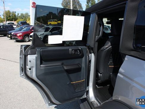 Used 2024 Ford Bronco Badlands image 16