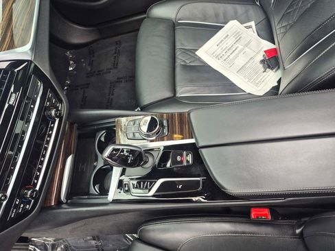 Used 2021 BMW 540i xDrive w/ Executive Package AWD/4WD image 25