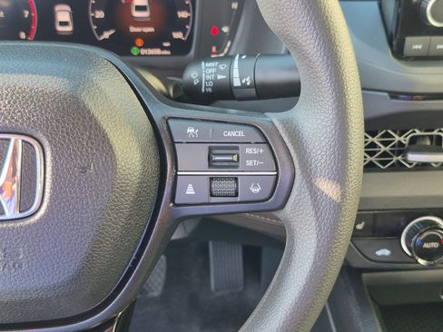 Used 2023 Honda Accord EX image 21