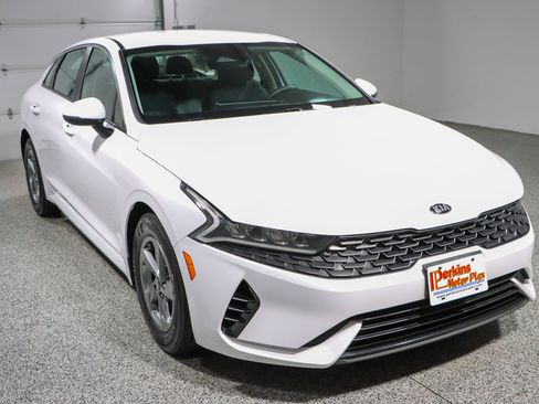Used 2021 Kia K5 LXS FWD image 5