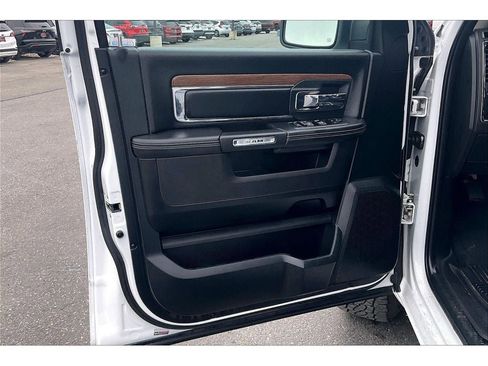 Used 2018 RAM 1500 Laramie w/ Convenience Group image 24