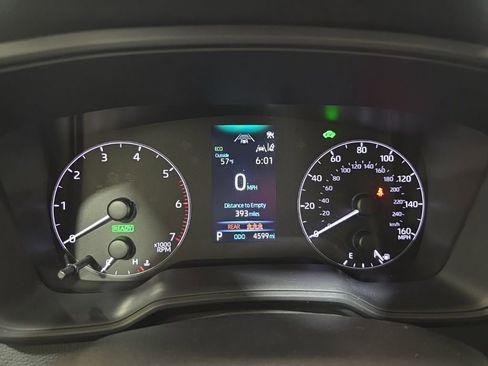 Used 2025 Toyota Corolla SE image 29